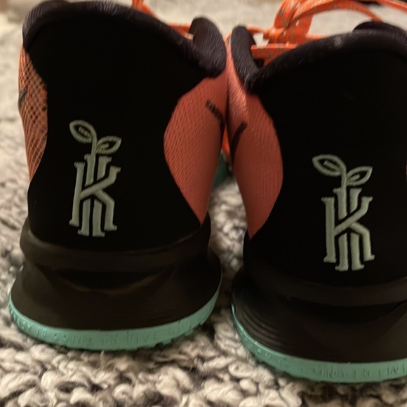 Nike | Youth 4.5 - Picture 3 of 8